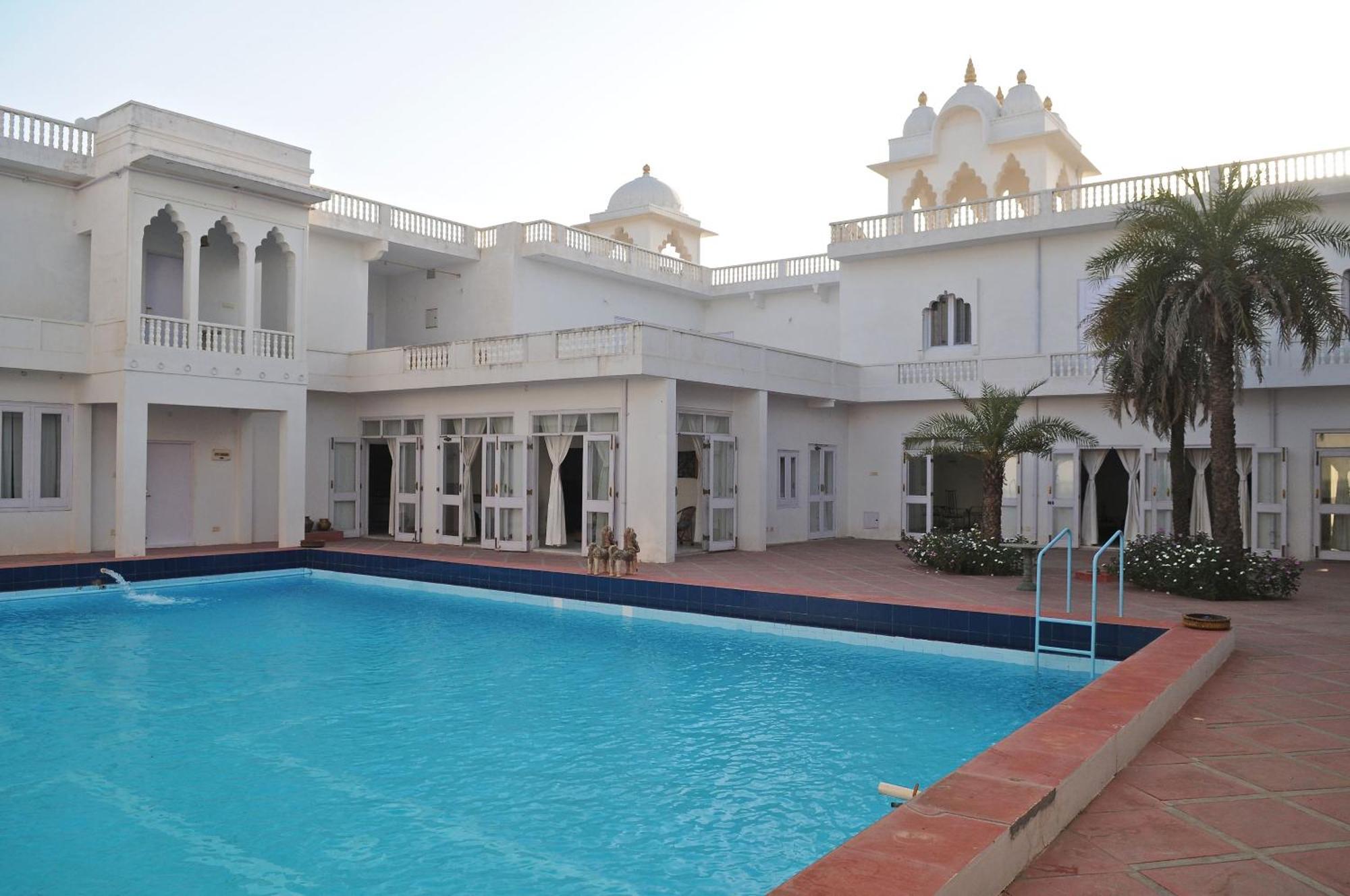 Savista Retreat Hotel Dzsaipur Kültér fotó